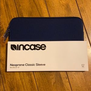 Incase Neoprene Classic Sleeve MacBook 12”